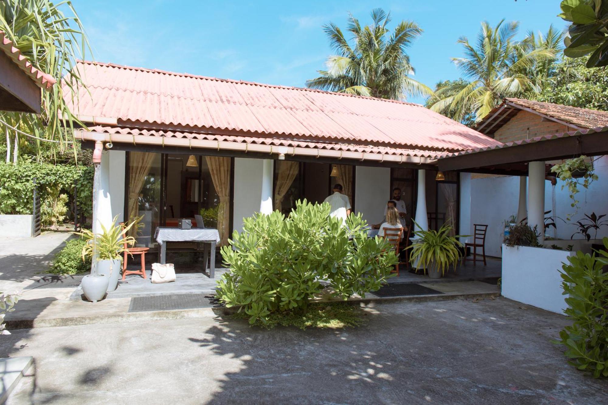 Yes Beach House มิริสซา ภายนอก รูปภาพ